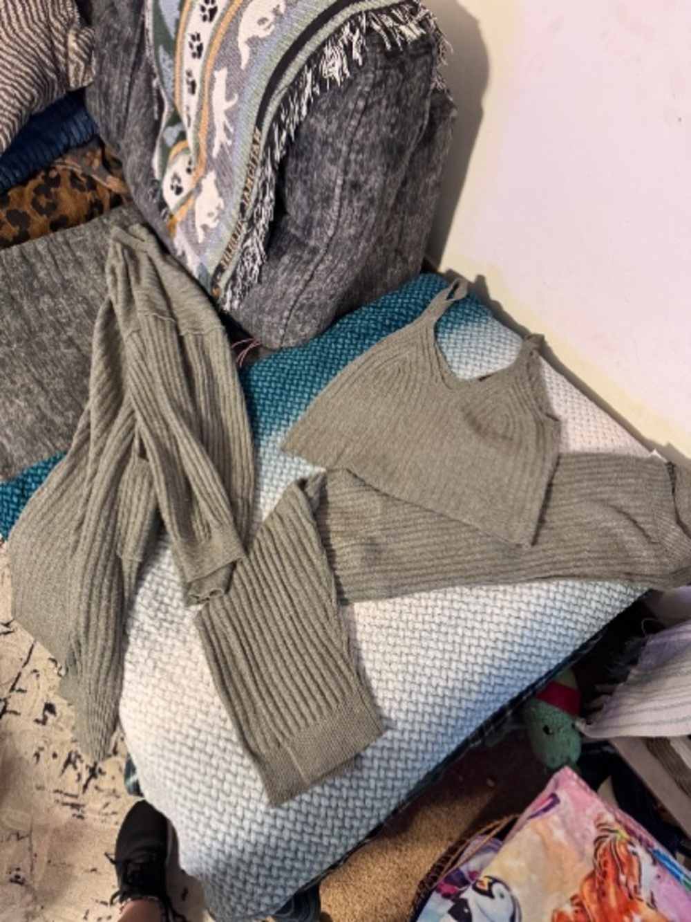 Sincerly Jules Sage Green Ribbed Knit V-Neck Sweater Set
